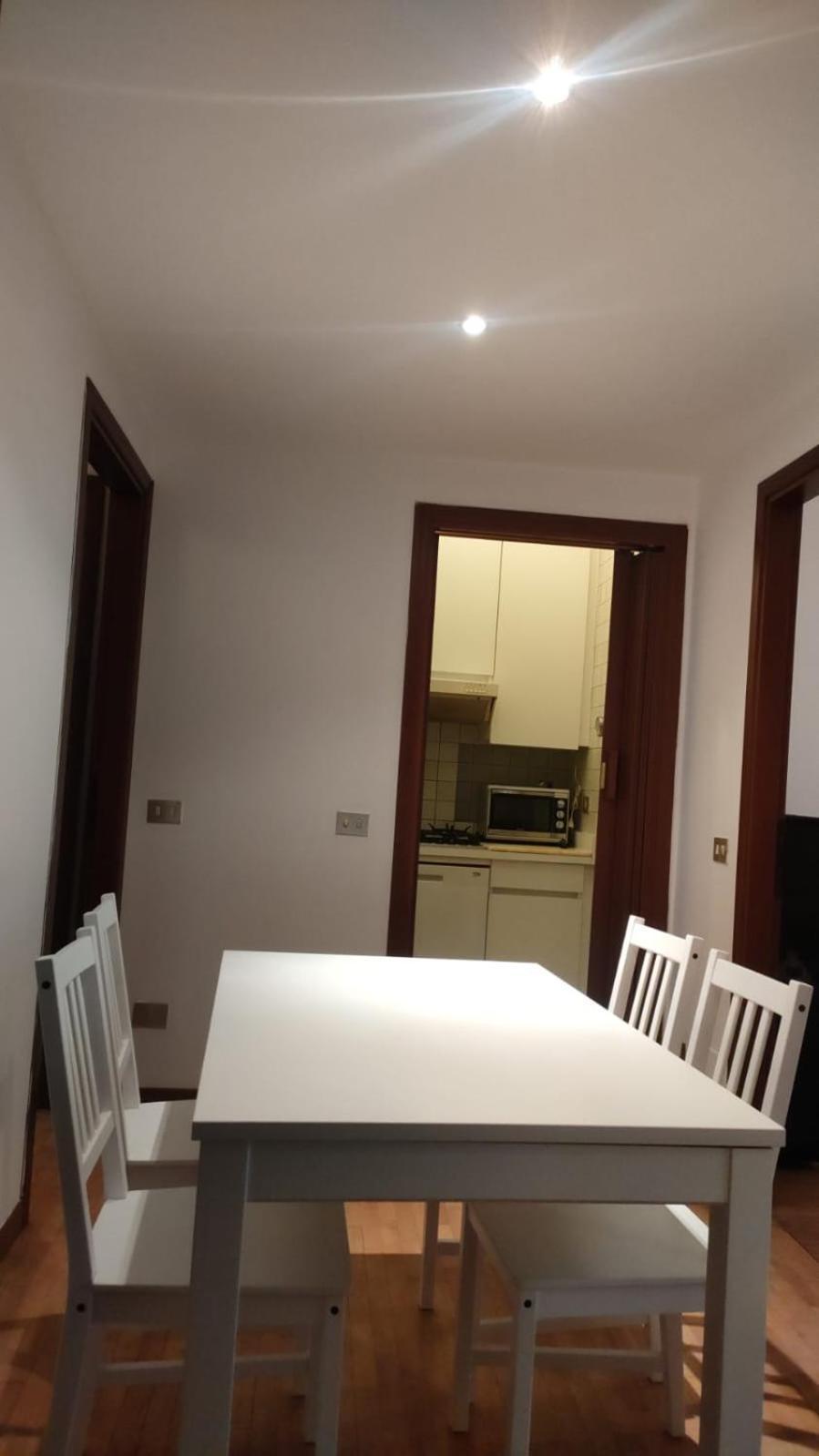 Very Big Apartment At 3 Minutes On Foot From Duomo Cathedral Milánó Kültér fotó