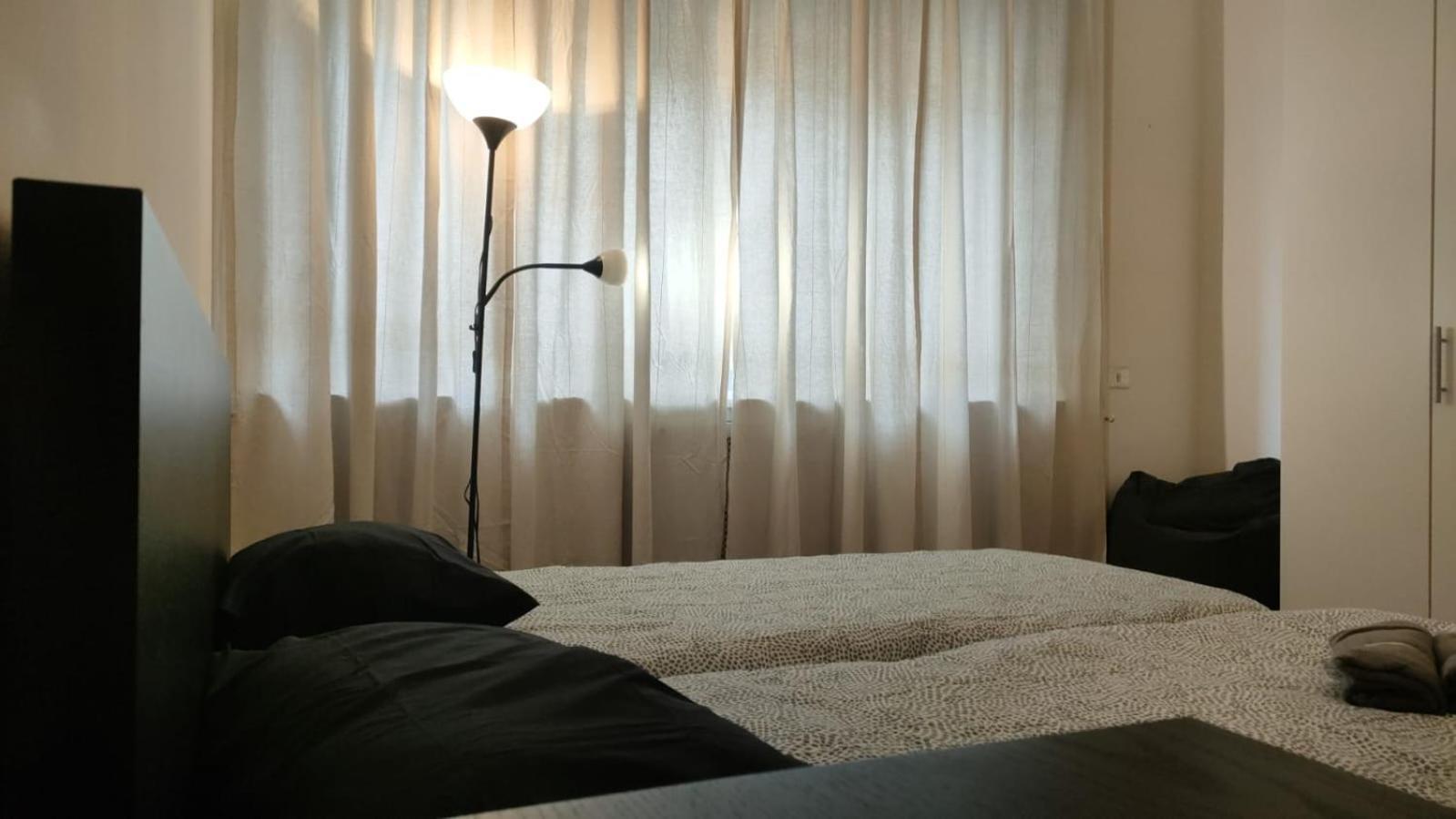 Very Big Apartment At 3 Minutes On Foot From Duomo Cathedral Milánó Kültér fotó
